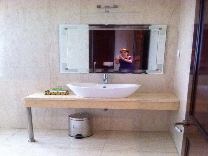 Long Anh Hotel Da Nang Buitenkant foto